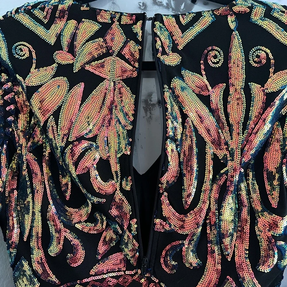 AKIRA Elegant Sequin Long Sleeve Mesh Bodysuit Top size Large - Picture 9 of 10